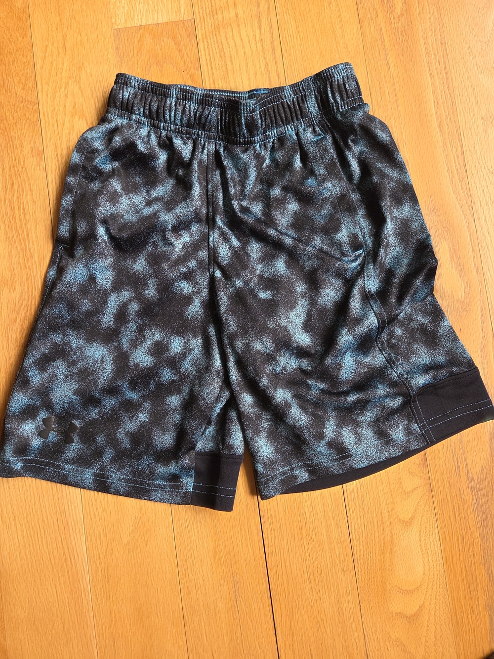 Under Armour Black & Teal Speckle Athletic Shorts - Kids
